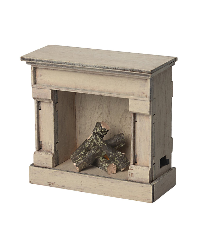 Little maileg play fireplace in off white