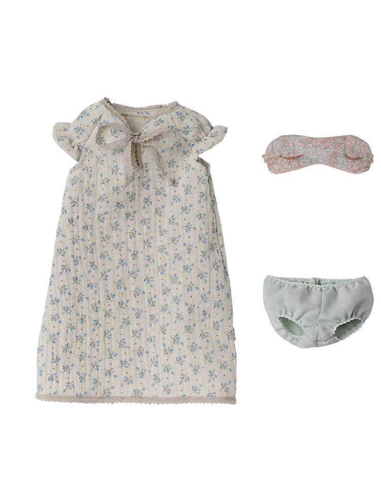 Little maileg play maxi mouse in nightgown