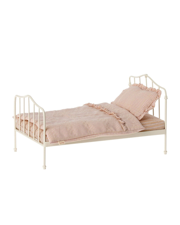 Little maileg play miniature bed in purple