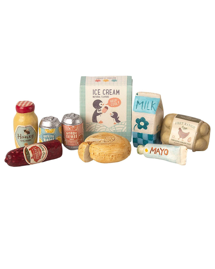 Little maileg play miniature grocery box