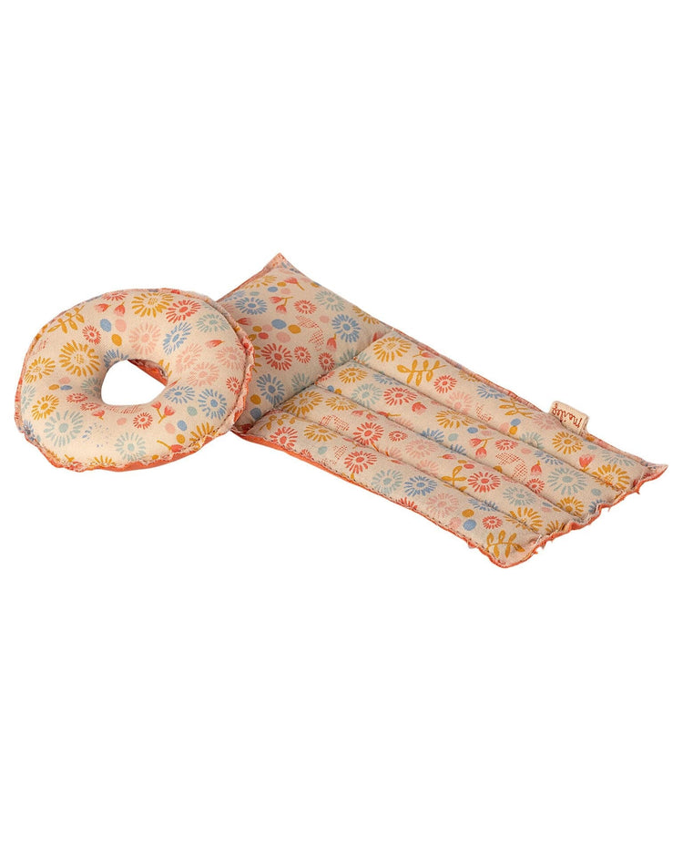 Little maileg play mouse air mattress in flower