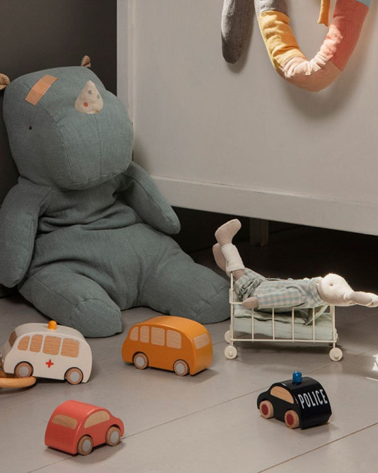 Little maileg play wooden police car