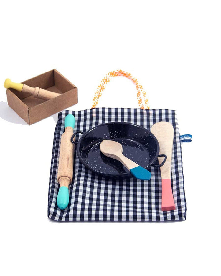 me & mine cooking set play Little