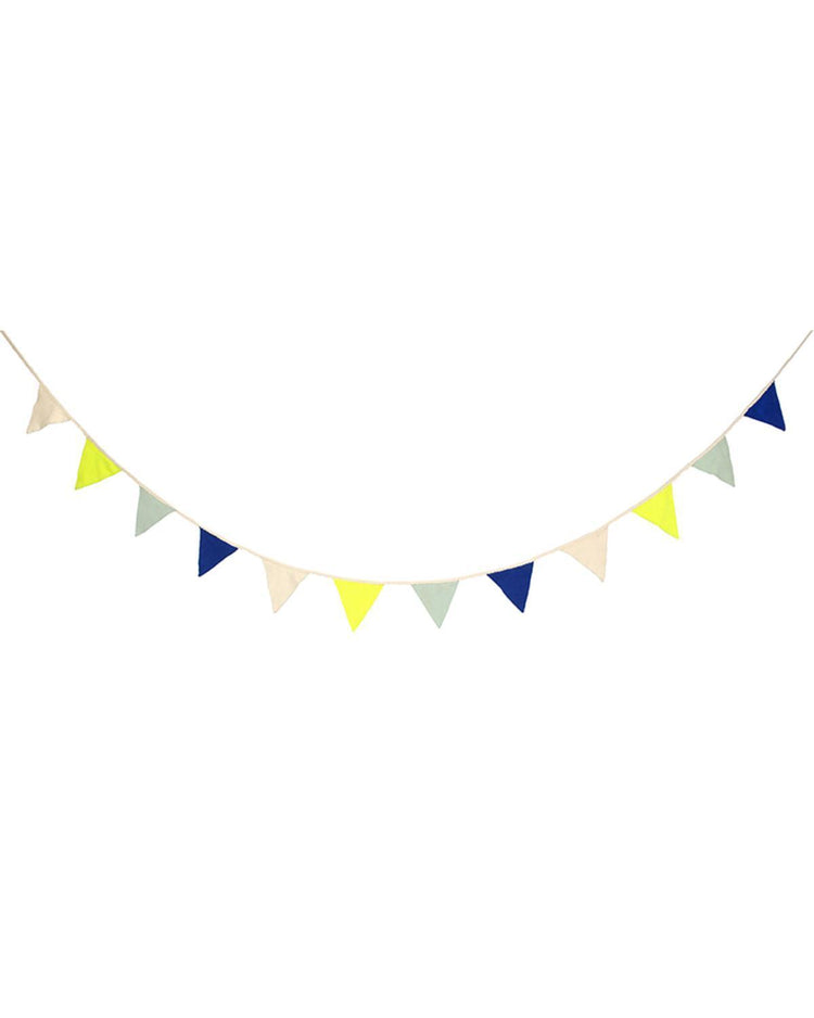 Little meri meri room Blue Knit Bunting