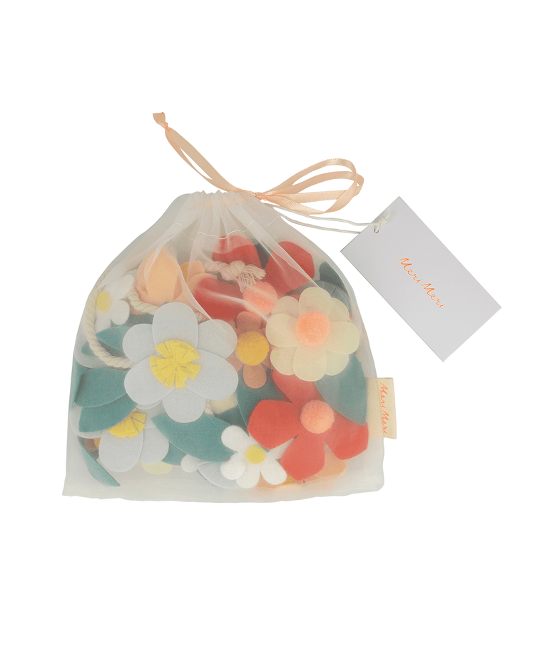 Little meri meri paper + party felt flower garland