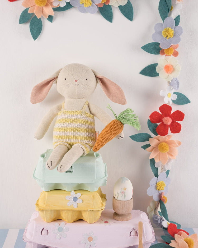 Little meri meri paper + party felt flower garland