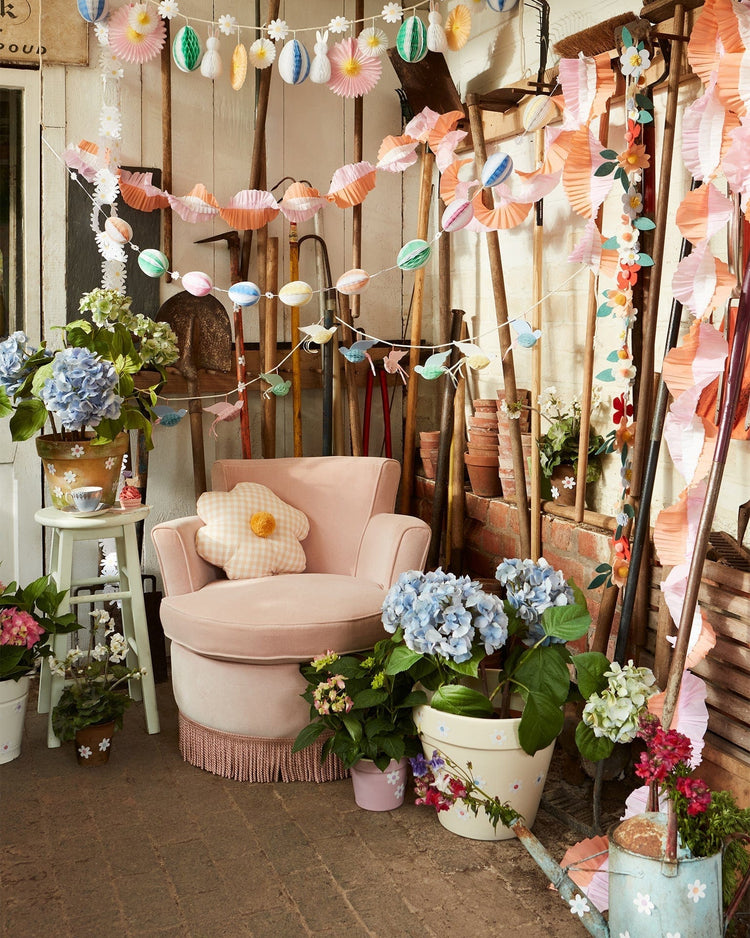Little meri meri paper + party felt flower garland