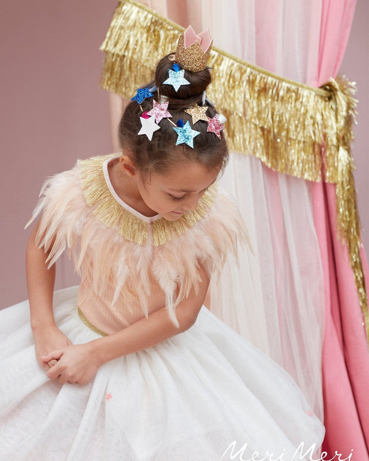 Little meri meri paper+party tinsel fringe garland in gold