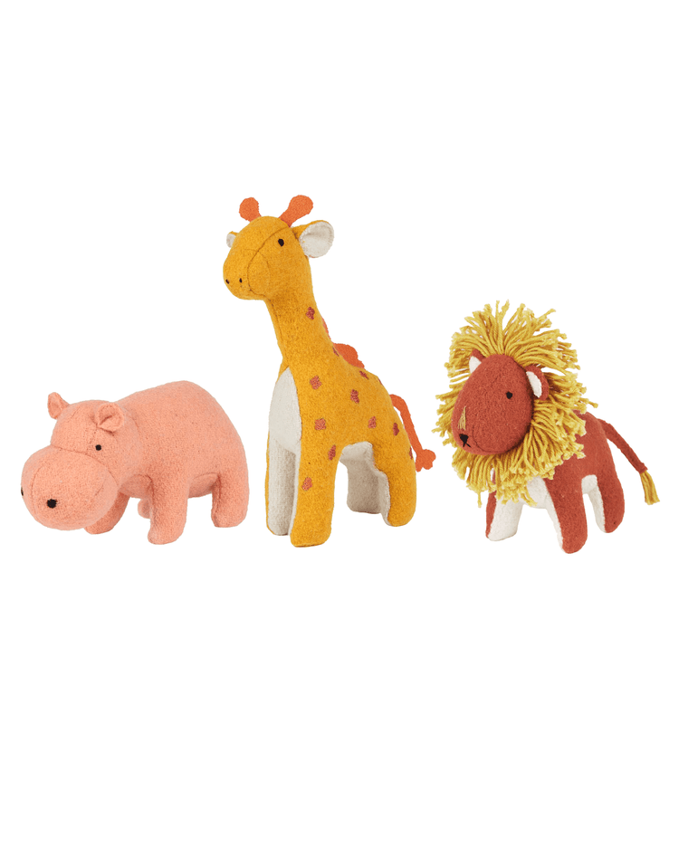 Little olli ella play holdie savannah animals