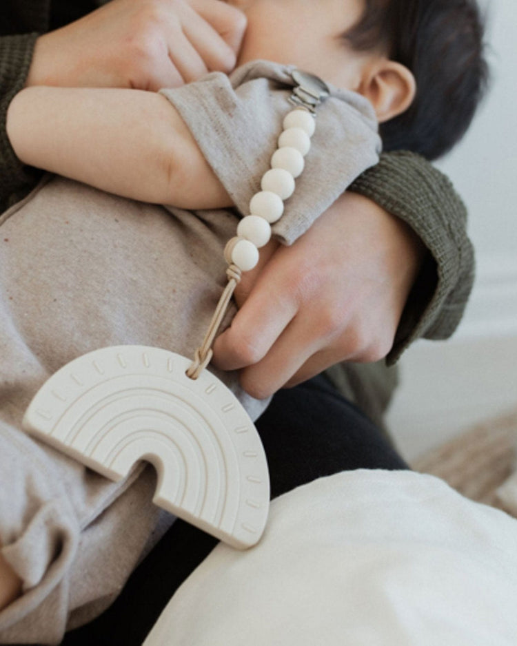 Little pretty please teethers baby accessories rainbow + rays teether in wheat