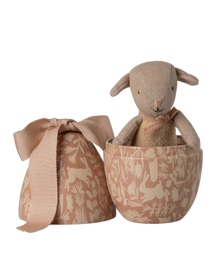 Little maileg play easter egg with micro lamb, small - powder