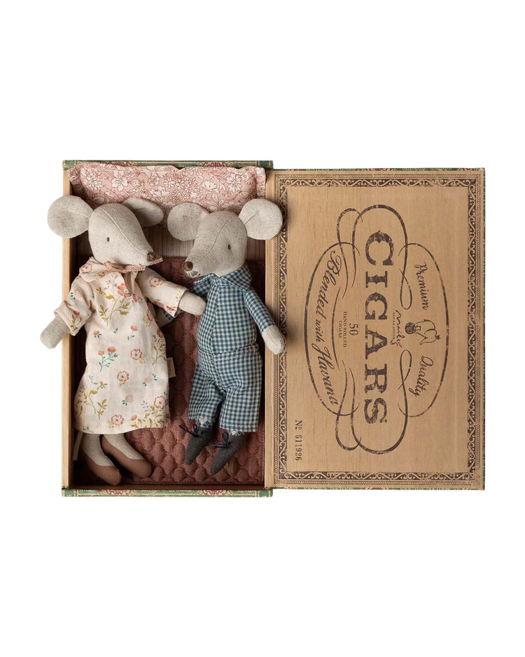 maileg grandma and grandpa mice in cigarbox play Little