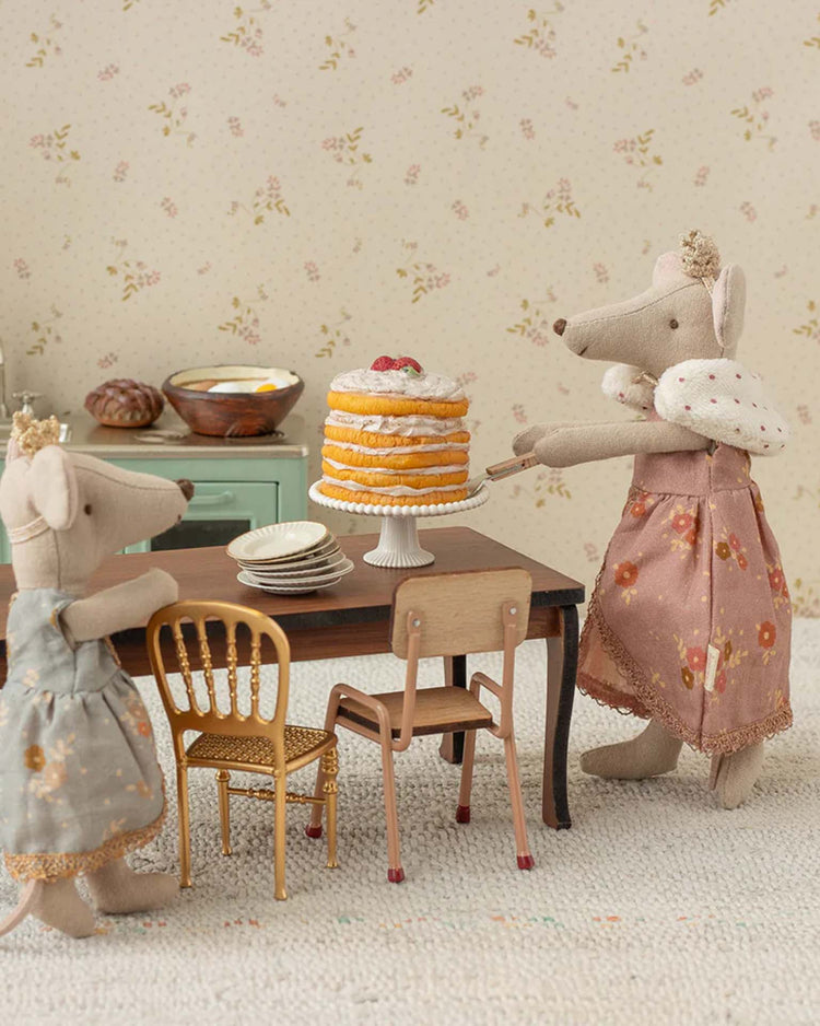 maileg party cake and cake stand, mouse - off white play Little