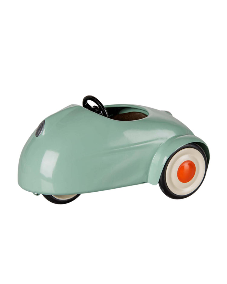 mouse car in light mint