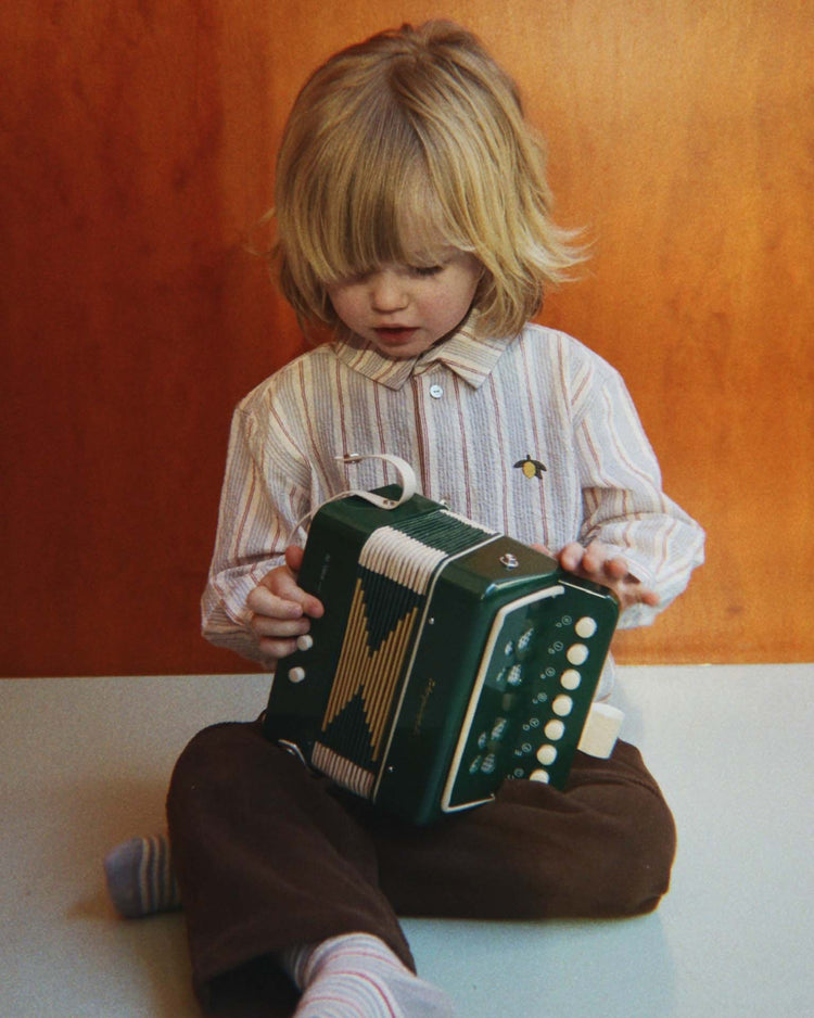 konges sløjd accordion in green play Little