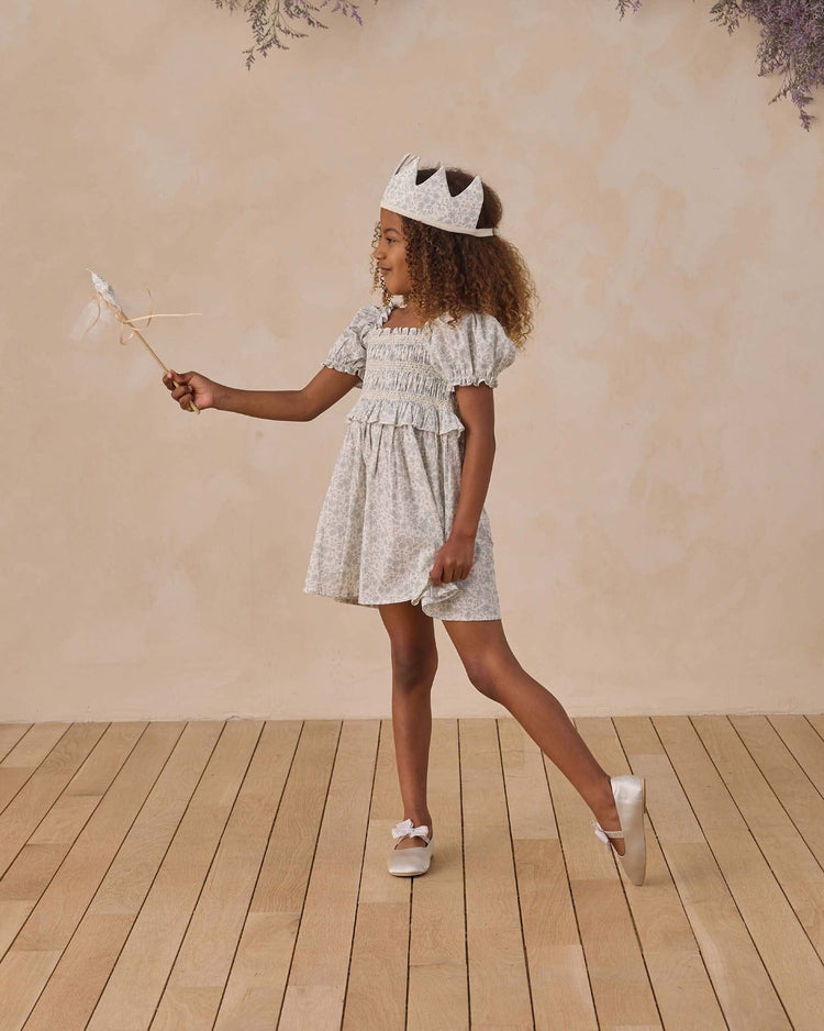 noralee crown and wand in sky floral play Little
