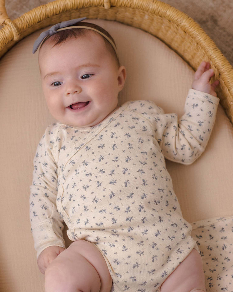 quincy mae side snap bodysuit in blue ditsy baby Little