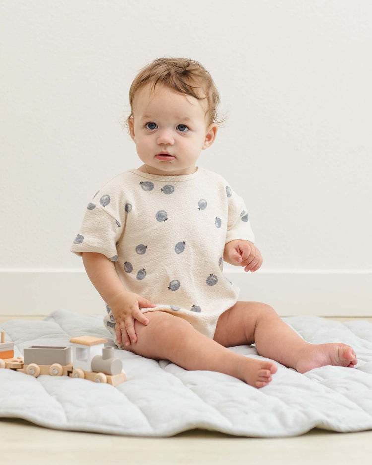 quincy mae relaxed short sleeve bubble romper in blueberries baby Little