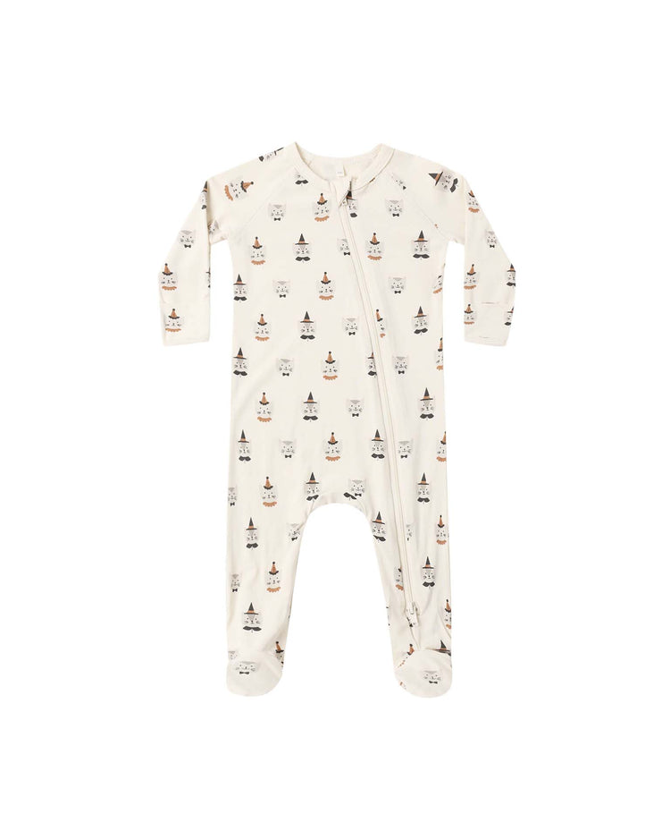 Cream-colored bamboo zip footie by Quincy Mae, featuring long sleeves, a convenient double-zip front, an adorable costume kittens print scattered across the fabric, and fold-over hand mitts for added warmth.
