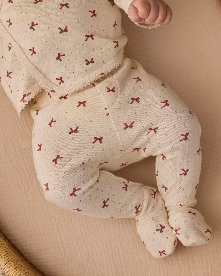 take home set in red bows