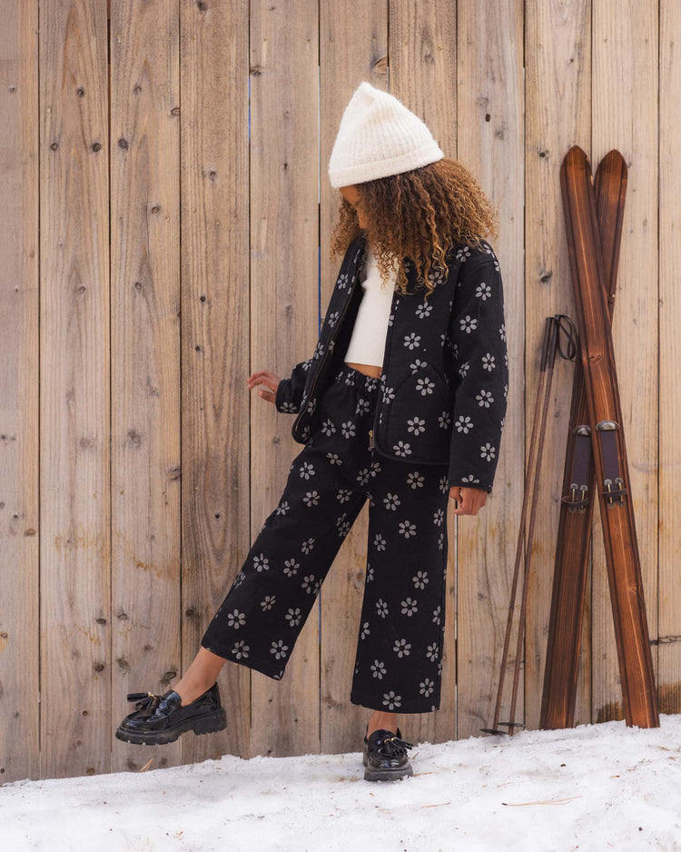 dove pant in black daisy