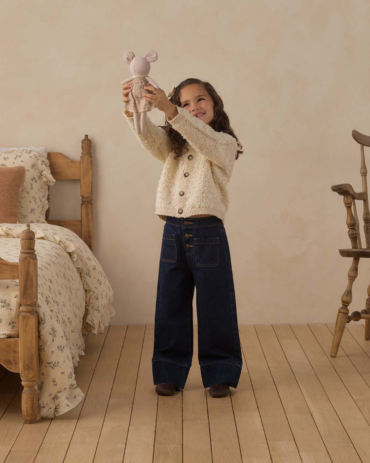 rylee + cru goldie the mouse play Little