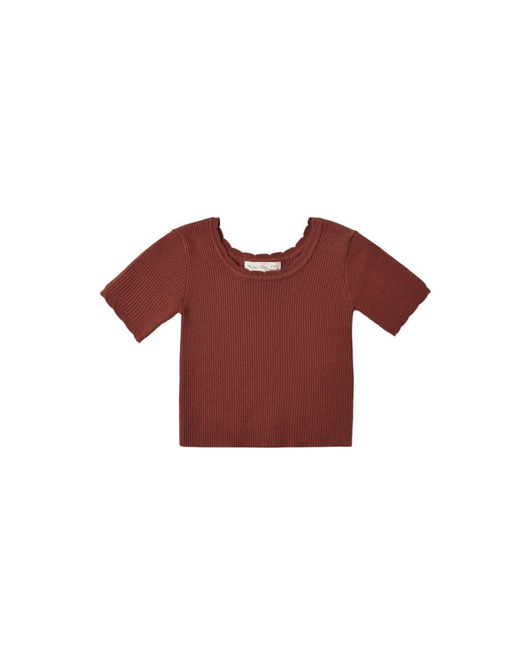 scallop tee in brick