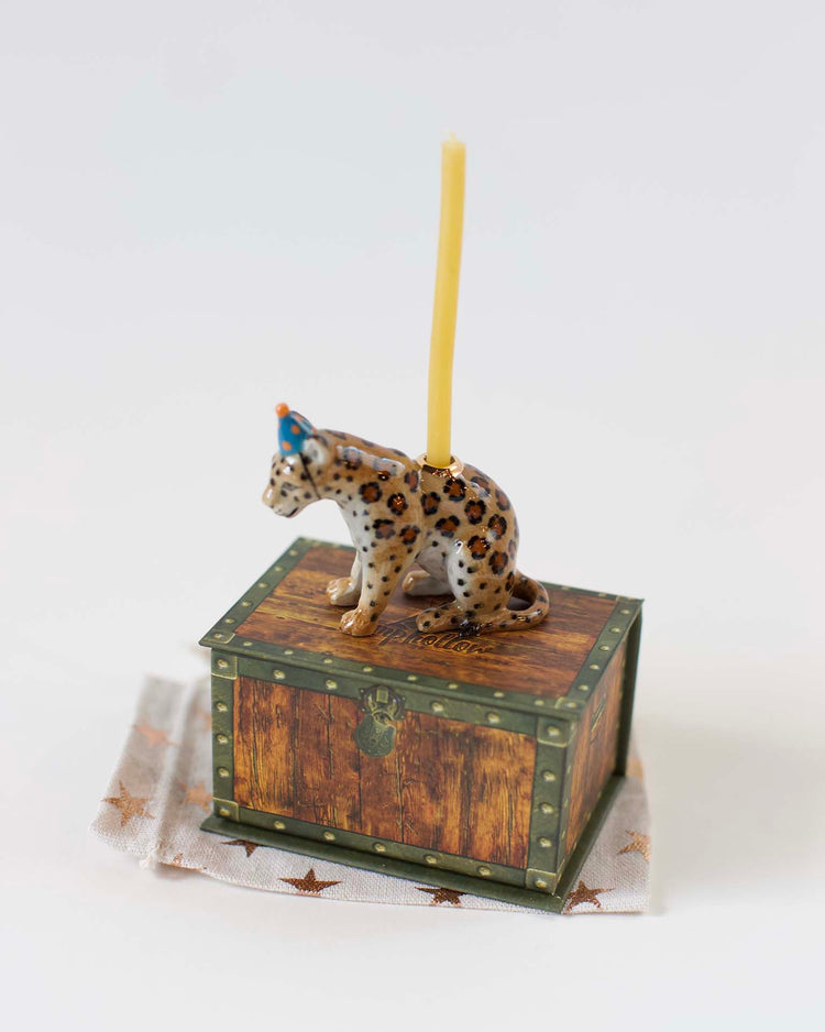 Little camp hollow paper + party jaguar cake topper in box