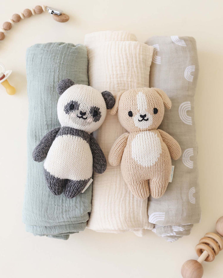 Little cuddle + kind play baby panda