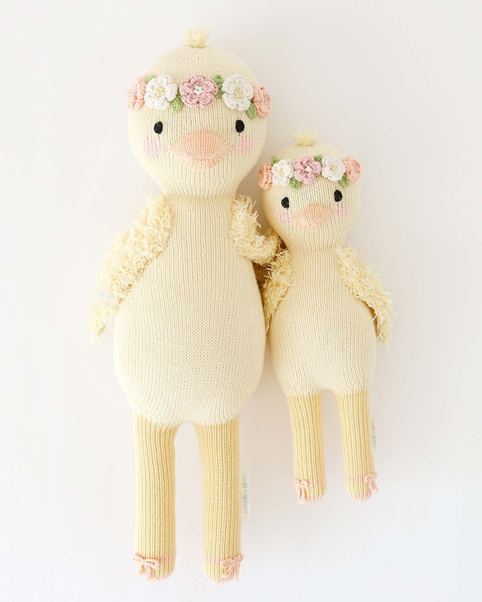Little cuddle + kind play flora the duckling mauve