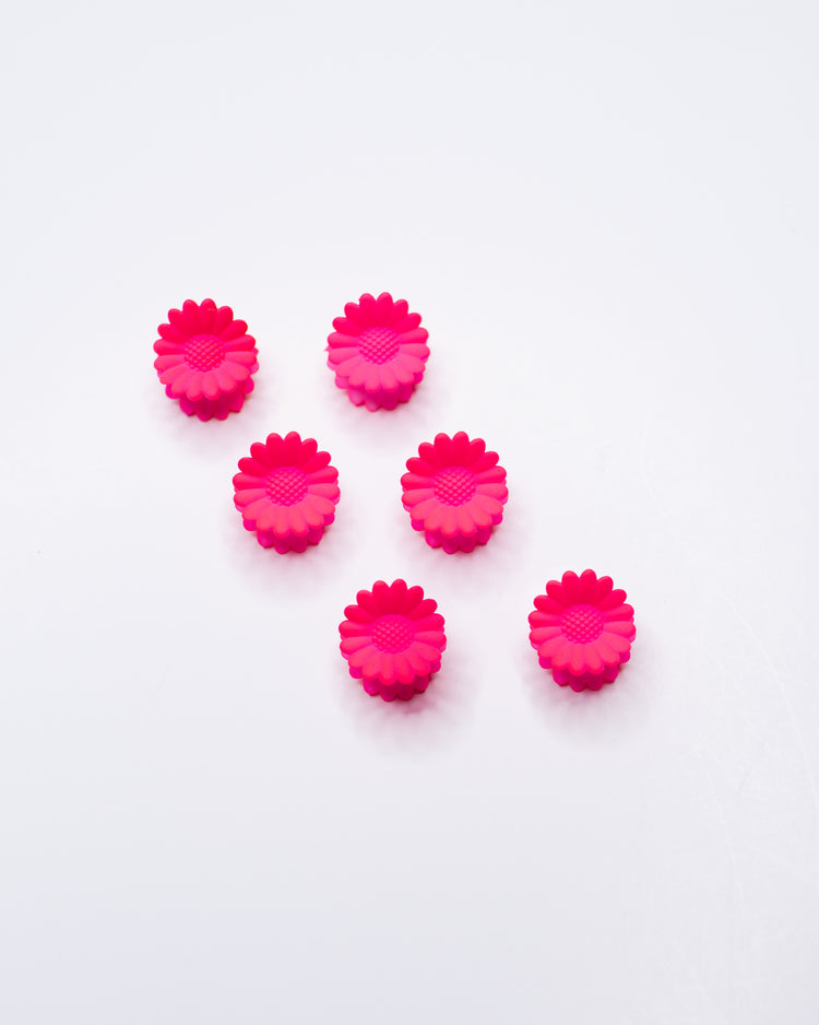 Little denim + daisy accessories flower mini clips in neon pink