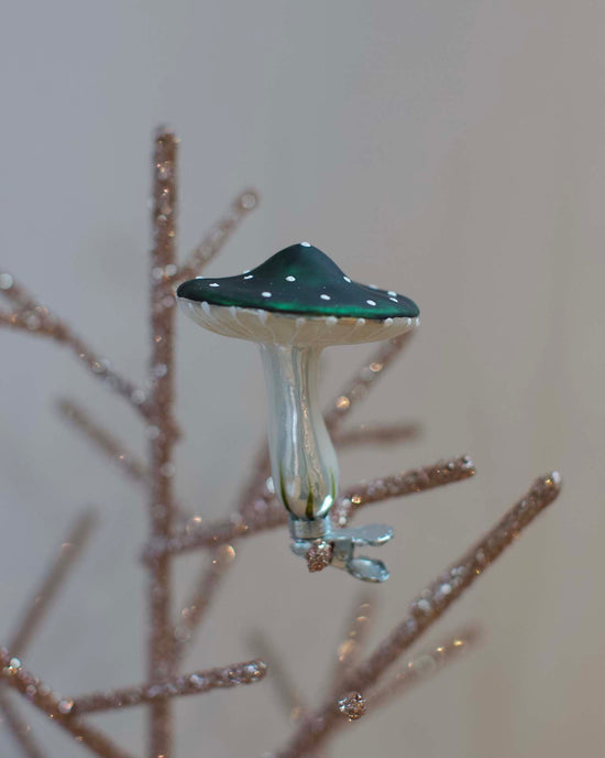 Little glitterville room green clip-on mushroom ornament