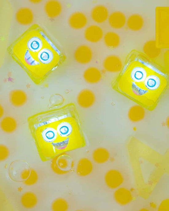 Little glo pals play glo pals alex light-up cubes
