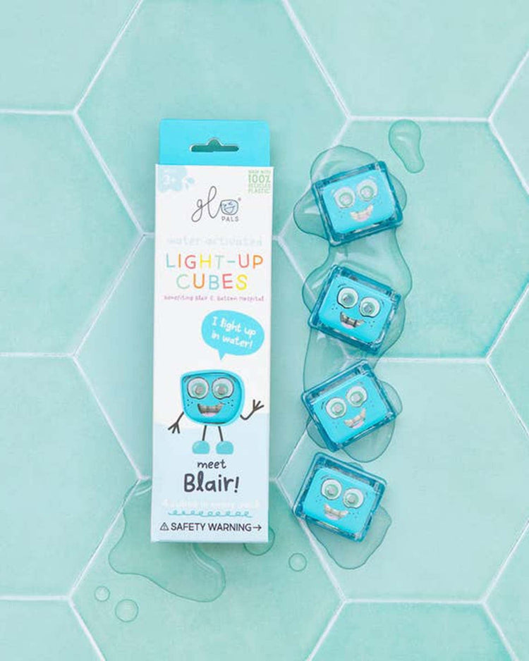 Little glo pals play glo pals blair light-up cubes