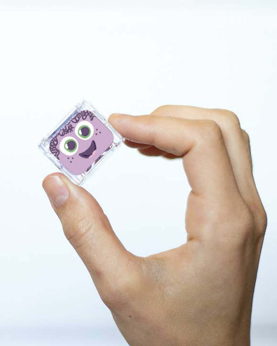 Little glo pals play glo pals lumi light-up cubes