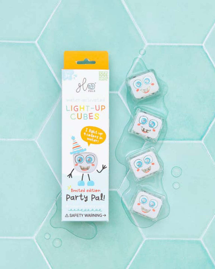 Little glo pals play glo pals party pal light-up cubes