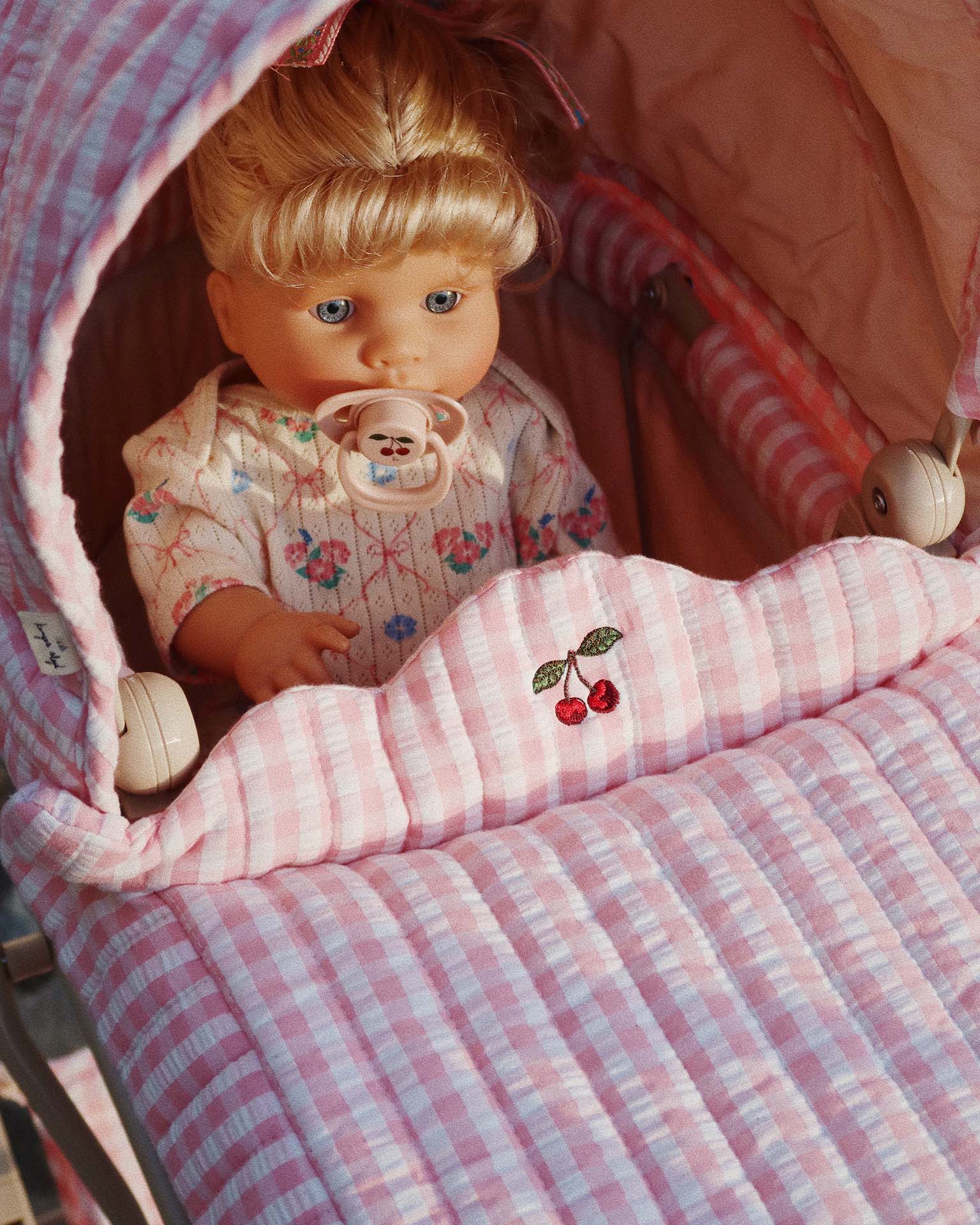 Old style dolls pram sales