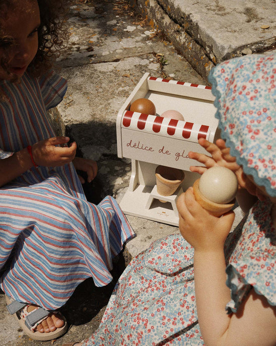 Little konges sløjd play wooden ice cream maker in beige