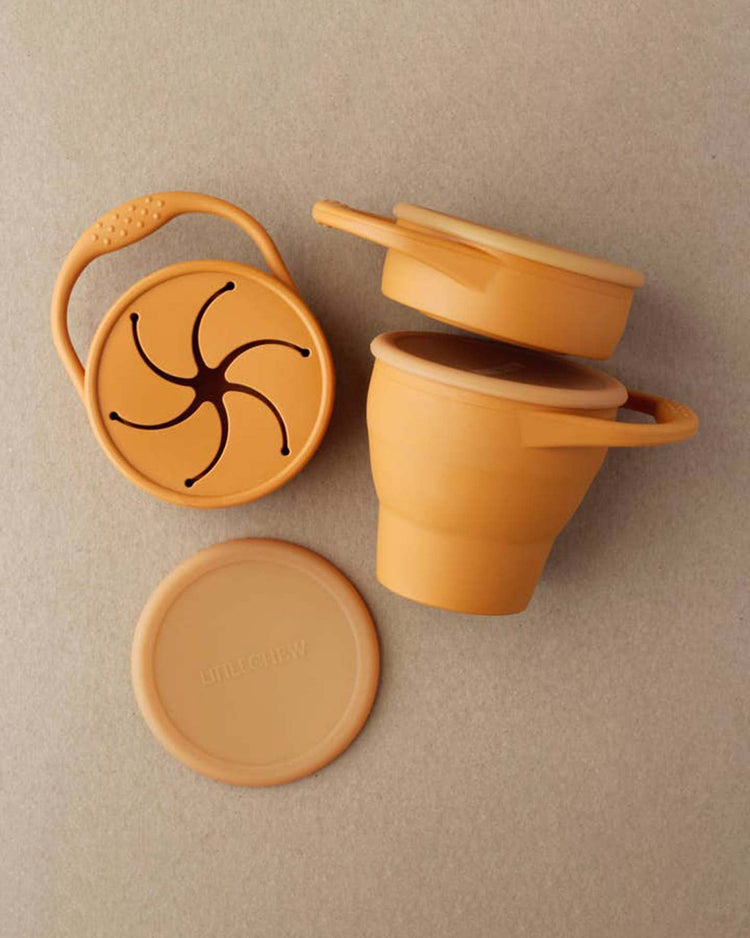 Little little chew accessories foldable silicone snack cup in golden ochre