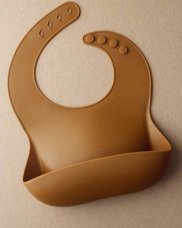 Little little chew accessories silicone bib in clay