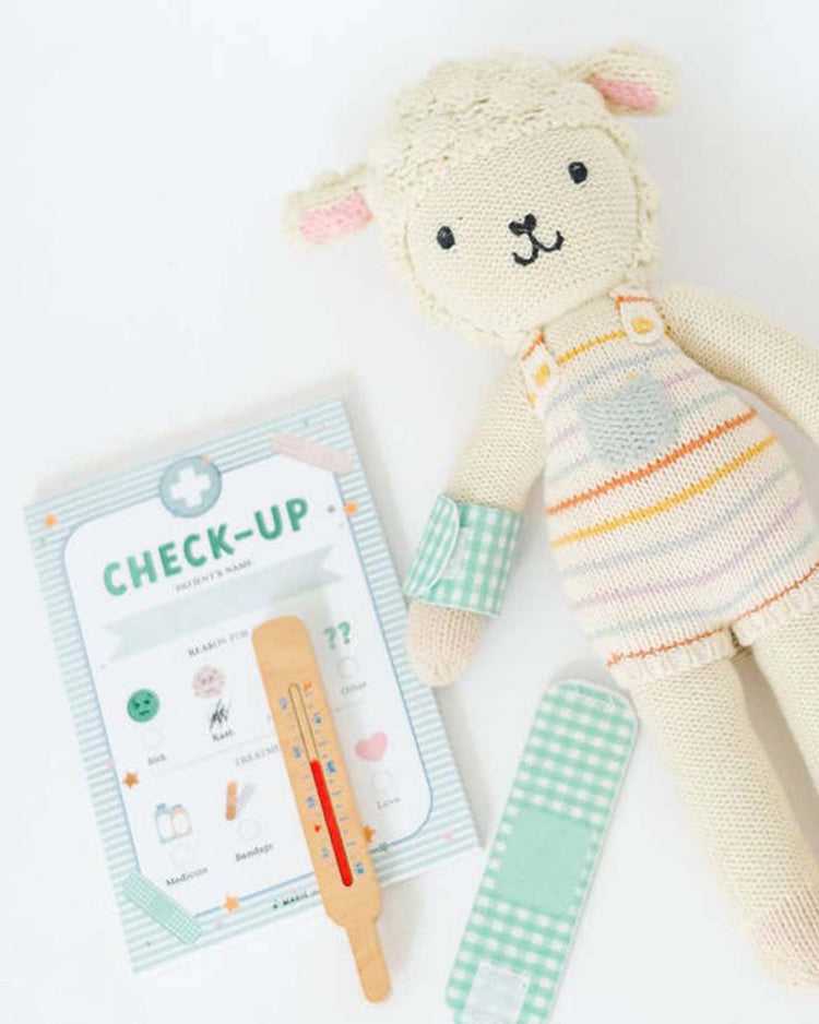 Little magic playbook Paper + Party pretend play bandages + bandaid tin