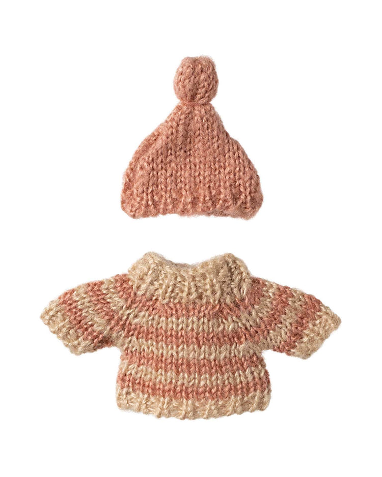 Little maileg play knitted sweater + hat for big sister mouse