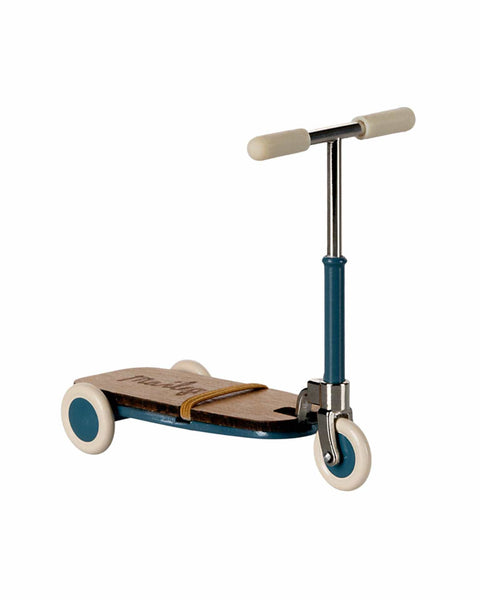maileg mouse kick board in blue play at Little