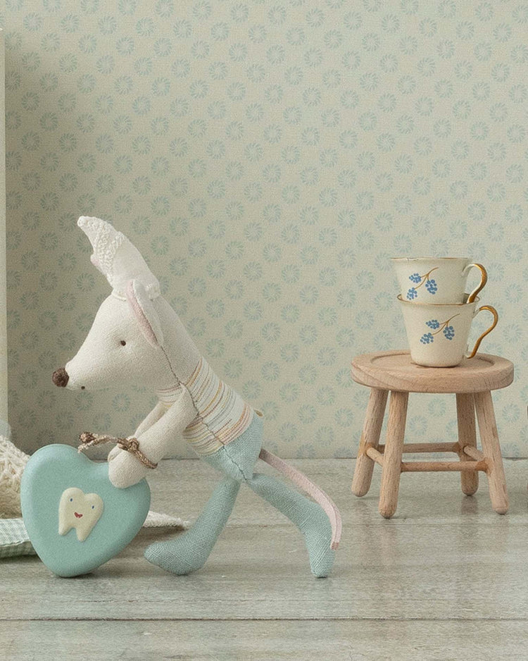 maileg small tooth box in mint play Little