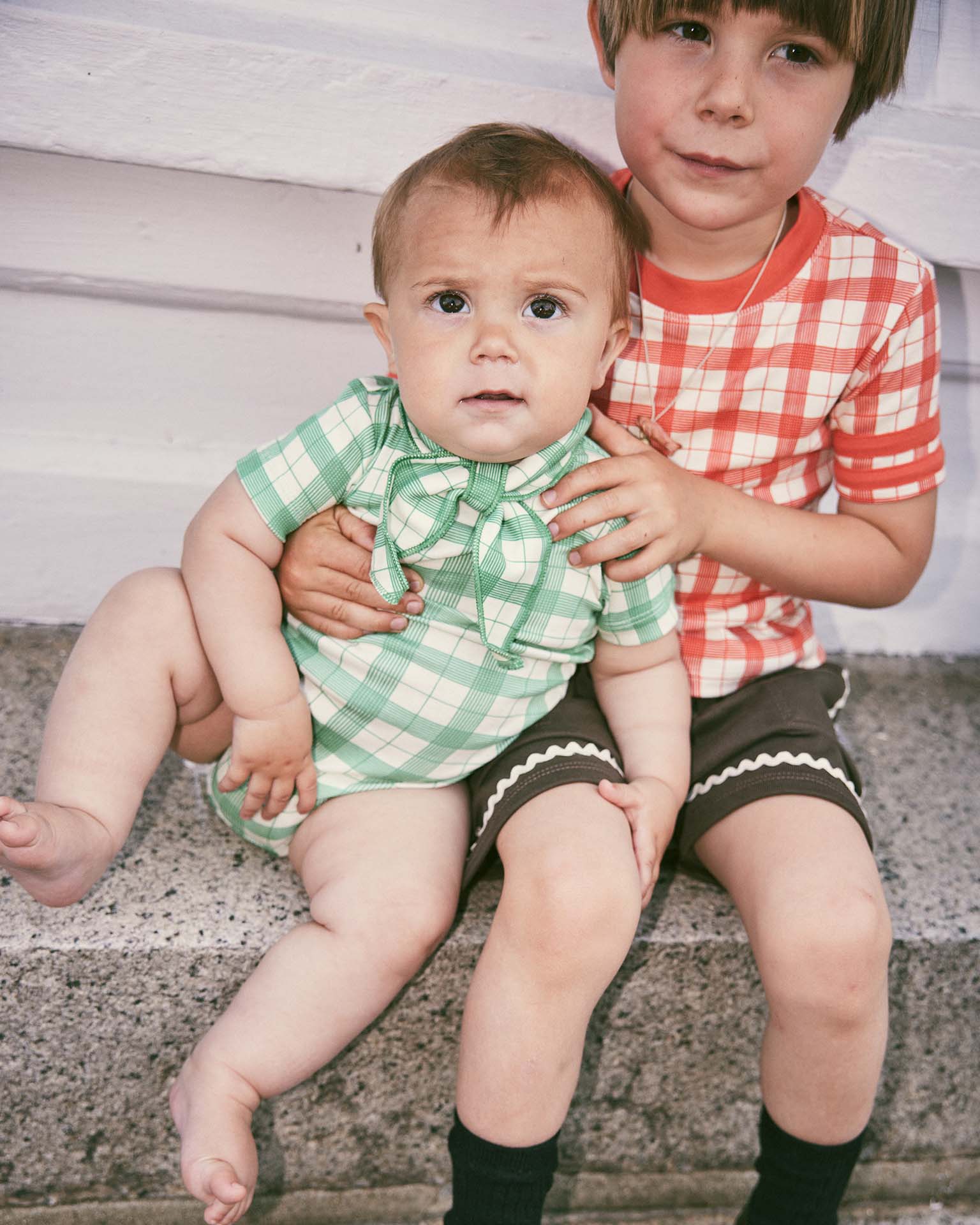 〈 Misha&Puff 24AW 〉Junior Scout Onesie Scout Onesie in Carbon / Periwinkle Mini Floral by Misha & Puff