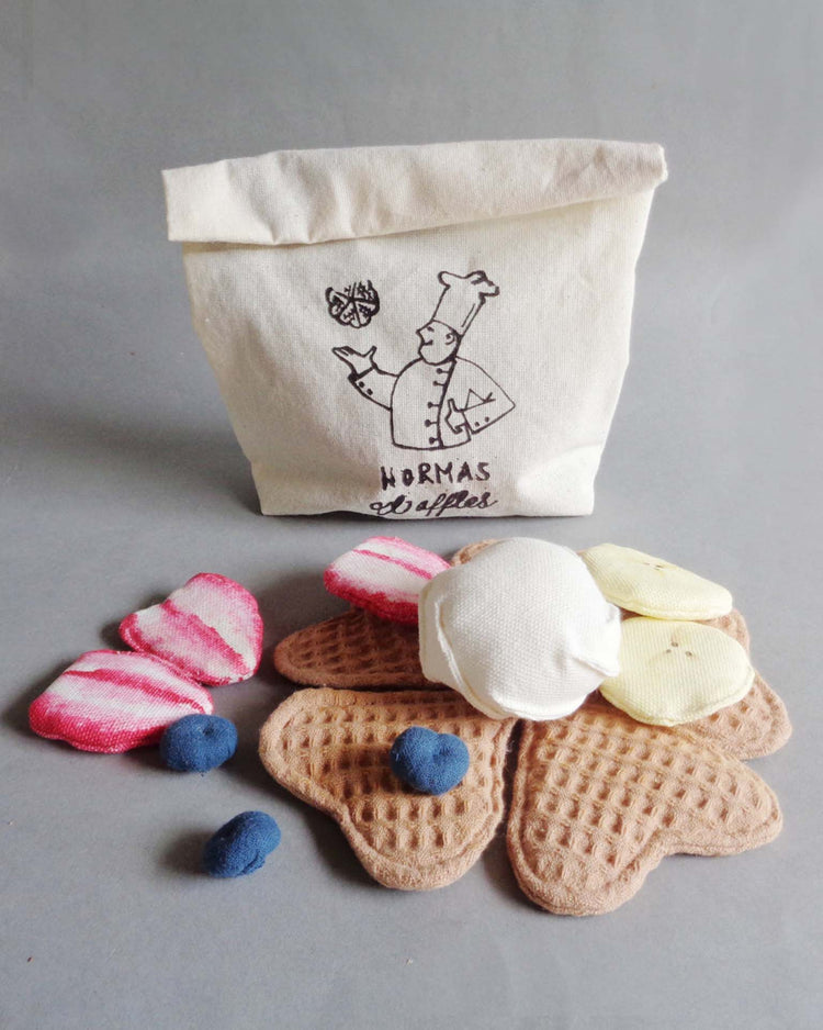 Little normadot play sweet waffles soft toy