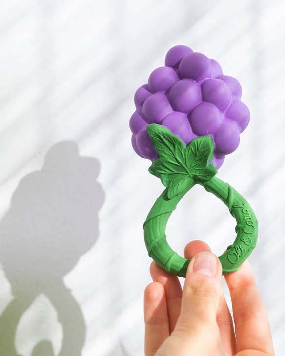 Little oli + carol baby accessories grape rattle toy