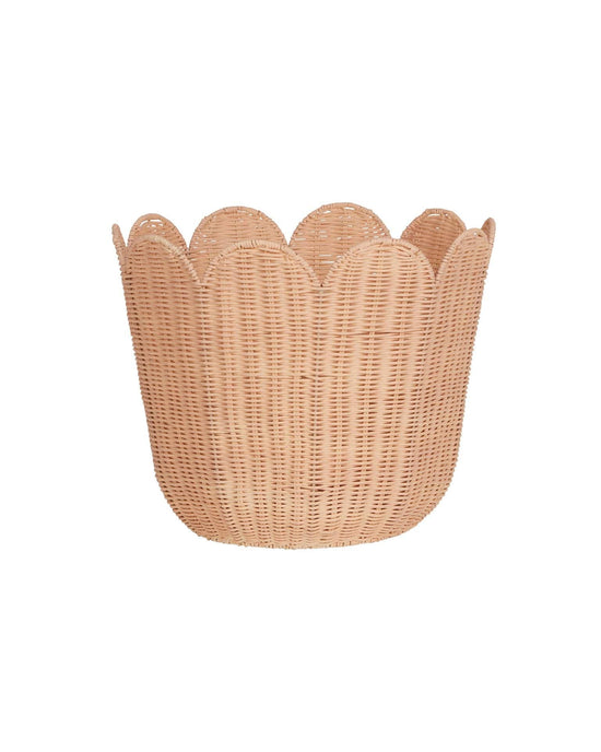 Little olli ella room rattan tulip basket in seashell pink