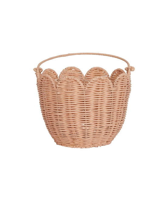 Little olli ella room rattan tulip carry basket in seashell pink