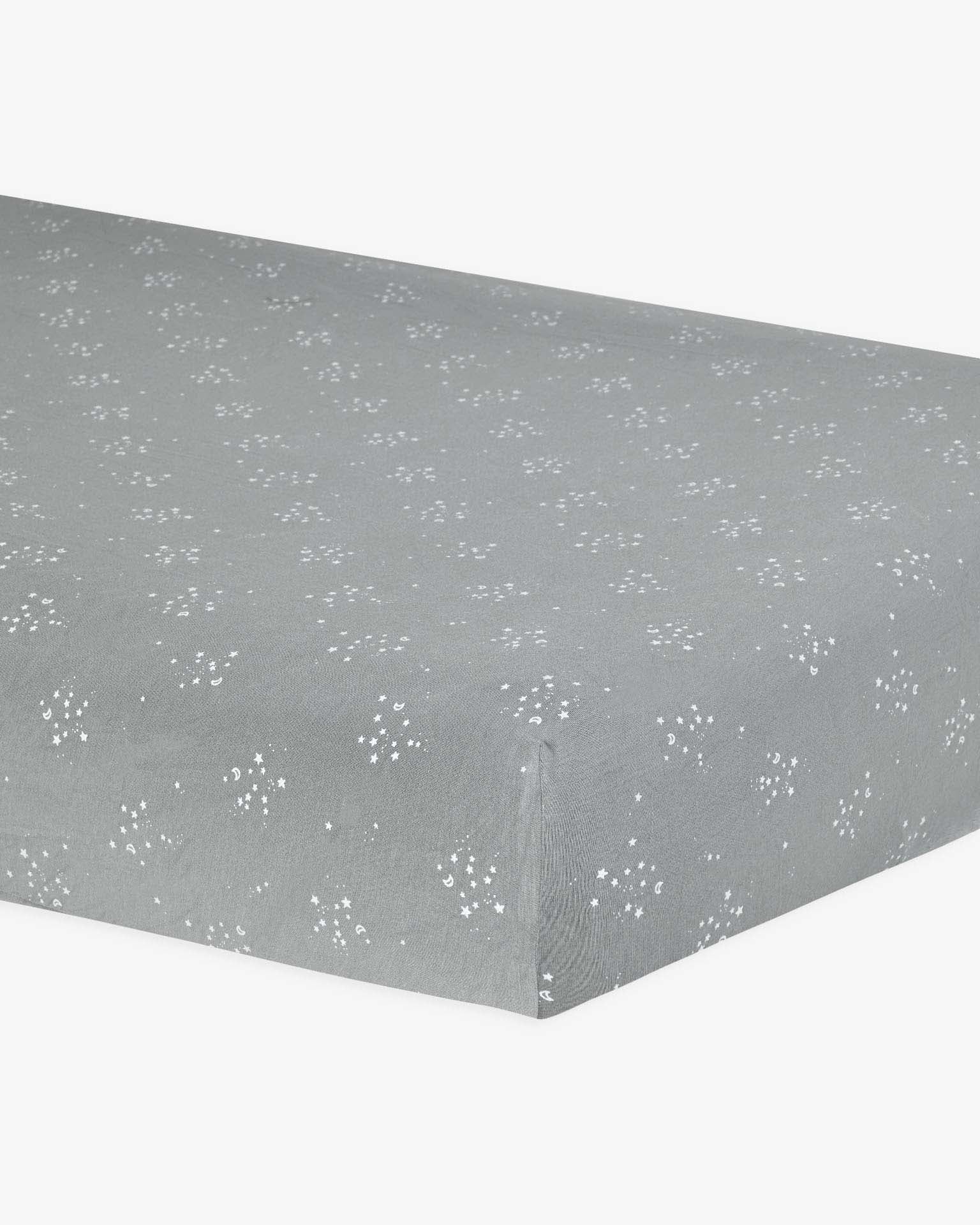 bamboo crib sheet in twinkle Little